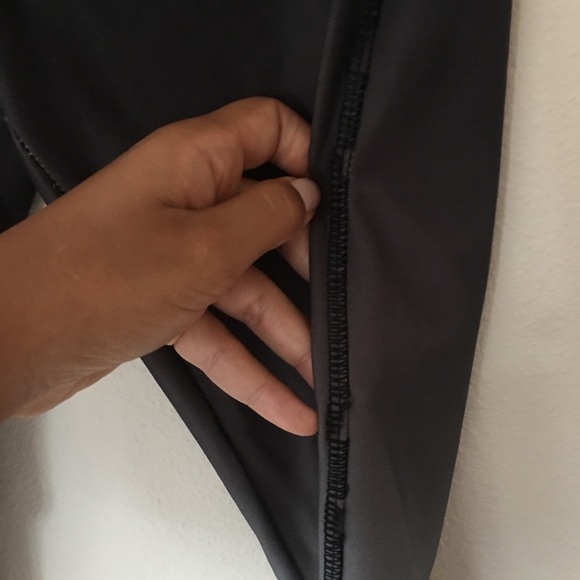 F21 Active Capri Pants, Black to white ombré - Picture 6 of 6